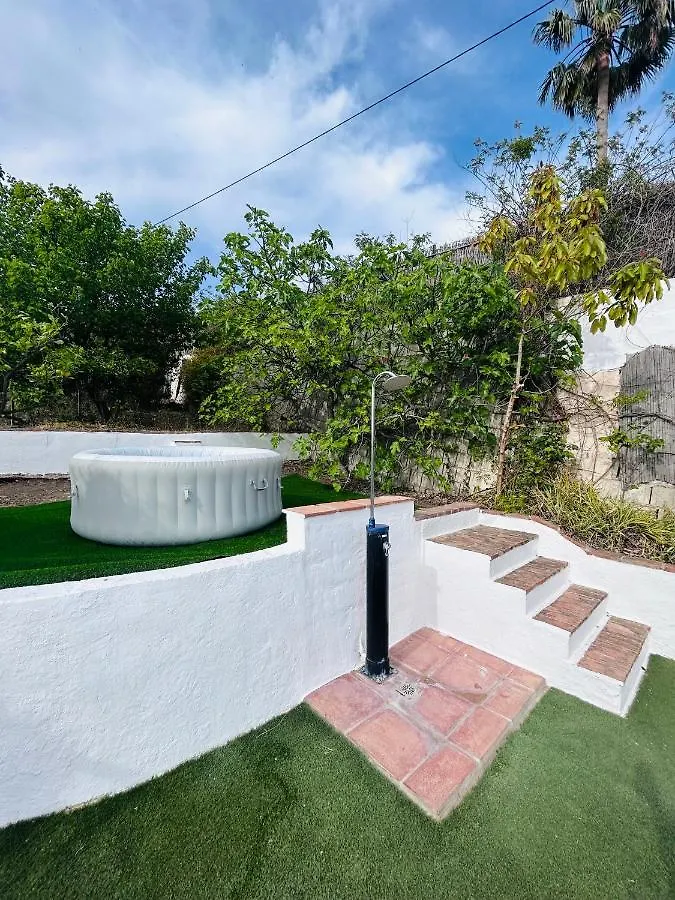 Сasa de vacaciones Villa En Frigiliana Con Piscina Y Jacuzzi