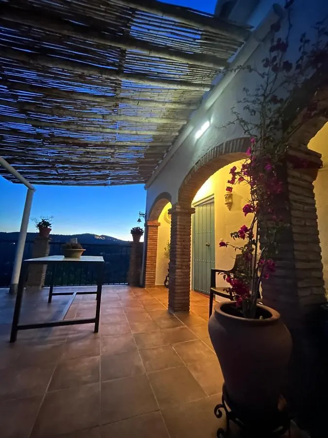 Сasa de vacaciones Villa En Frigiliana Con Piscina Y Jacuzzi